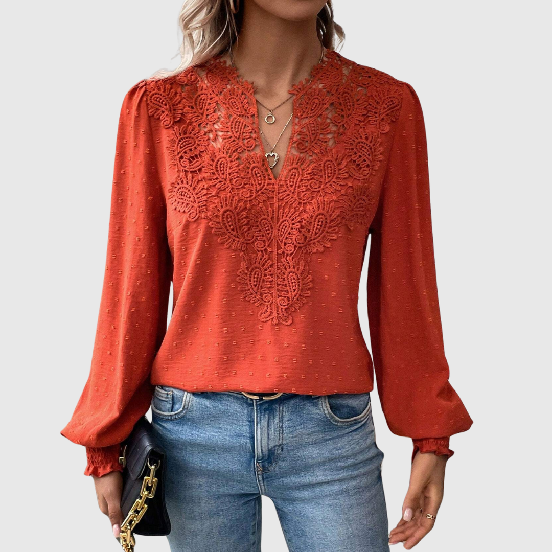 Elisabeth | Tijdloze kanten blouse met elegante details