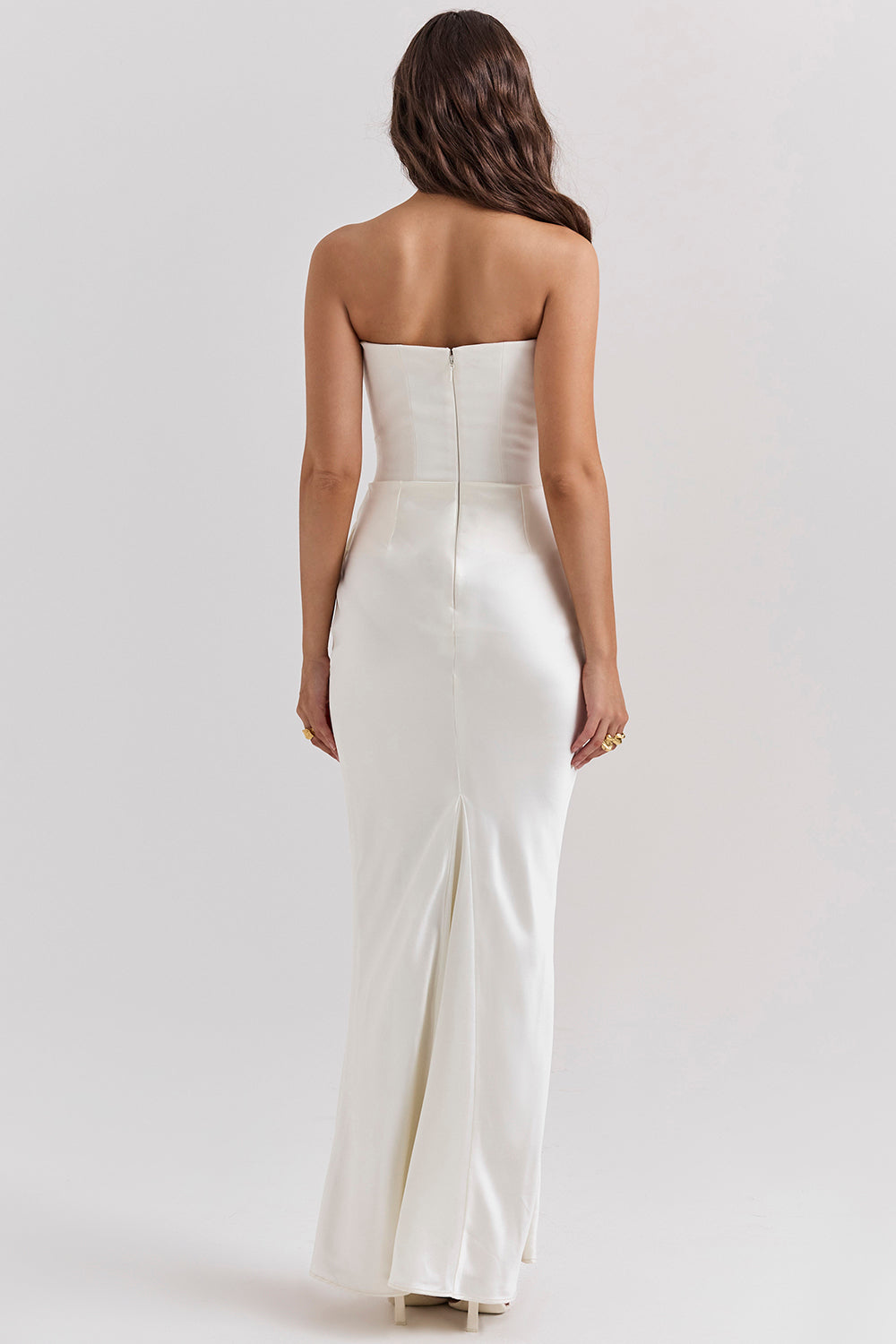Margot™ | Satijnen jurk met zandloper-silhouet
